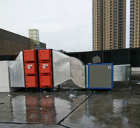 通风管道除尘器安裝。 通风管道除尘器安裝。